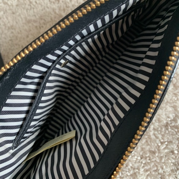 Kate Spade Crossbody - Picture 5 of 8